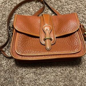 Vintage Dooney and Bourke saddle crossbody bag